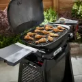 WEBER GRILL GAZOWY Q 2200N ZE STOLIKAMI BOCZNYMI I WÓZKIEM PREMIUM (1501105)