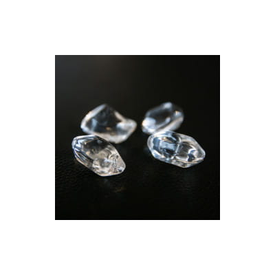 KRATKI KAMYKI OZDOBNE FIRE GLASS KRYSZTAŁ TRANSPARENTNY