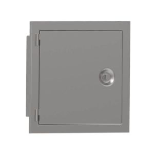 KOMINUS DRZWICZKI WYCZYSTKI Z PRZEGRODĄ 140X140 MM